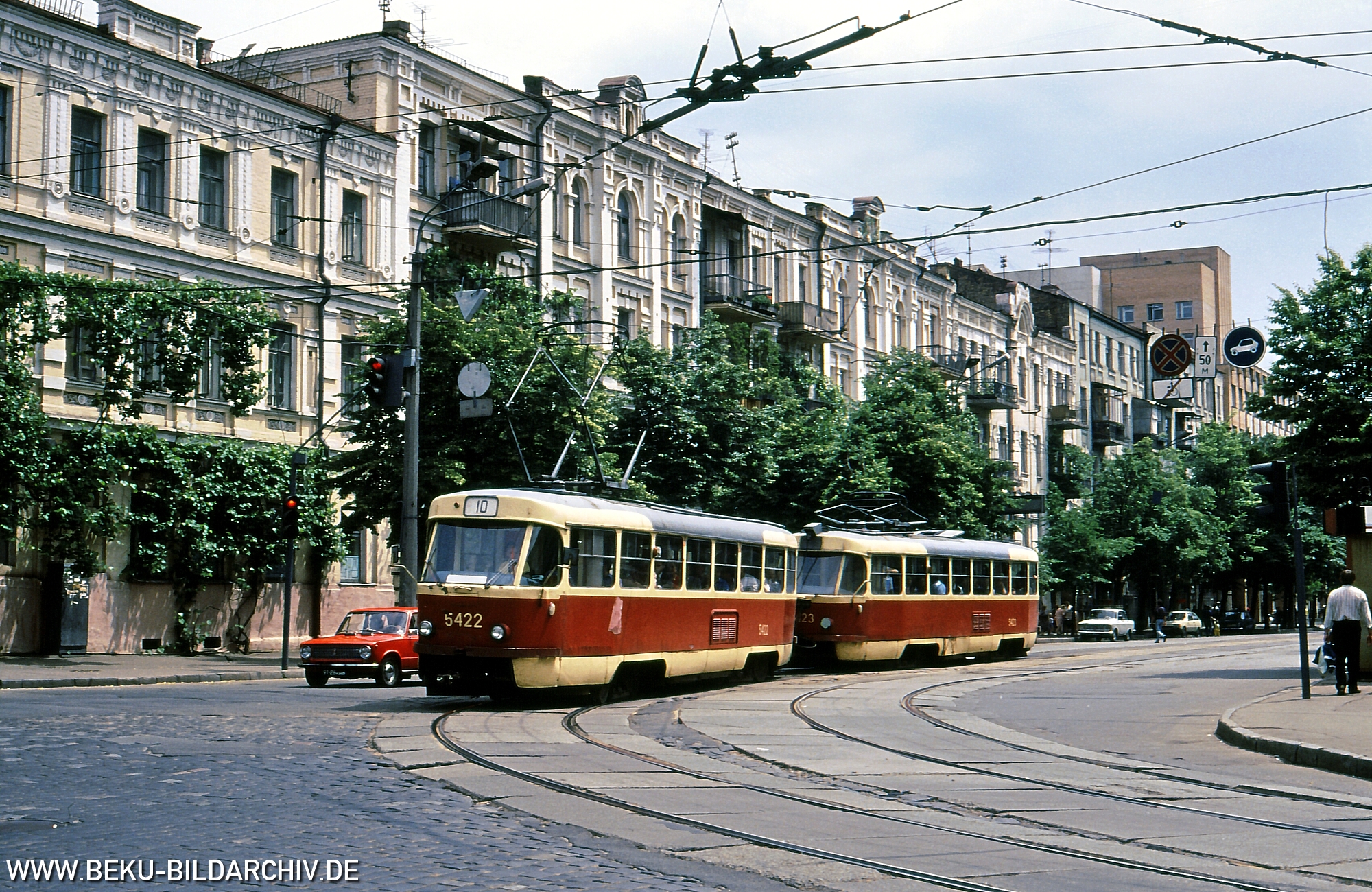 https://www.beku-bildarchiv.de/forum/ukr/Kiew-5422-5423-15061992-SaksahanskohoStrSymonaPetljuryStr-92131709.jpg