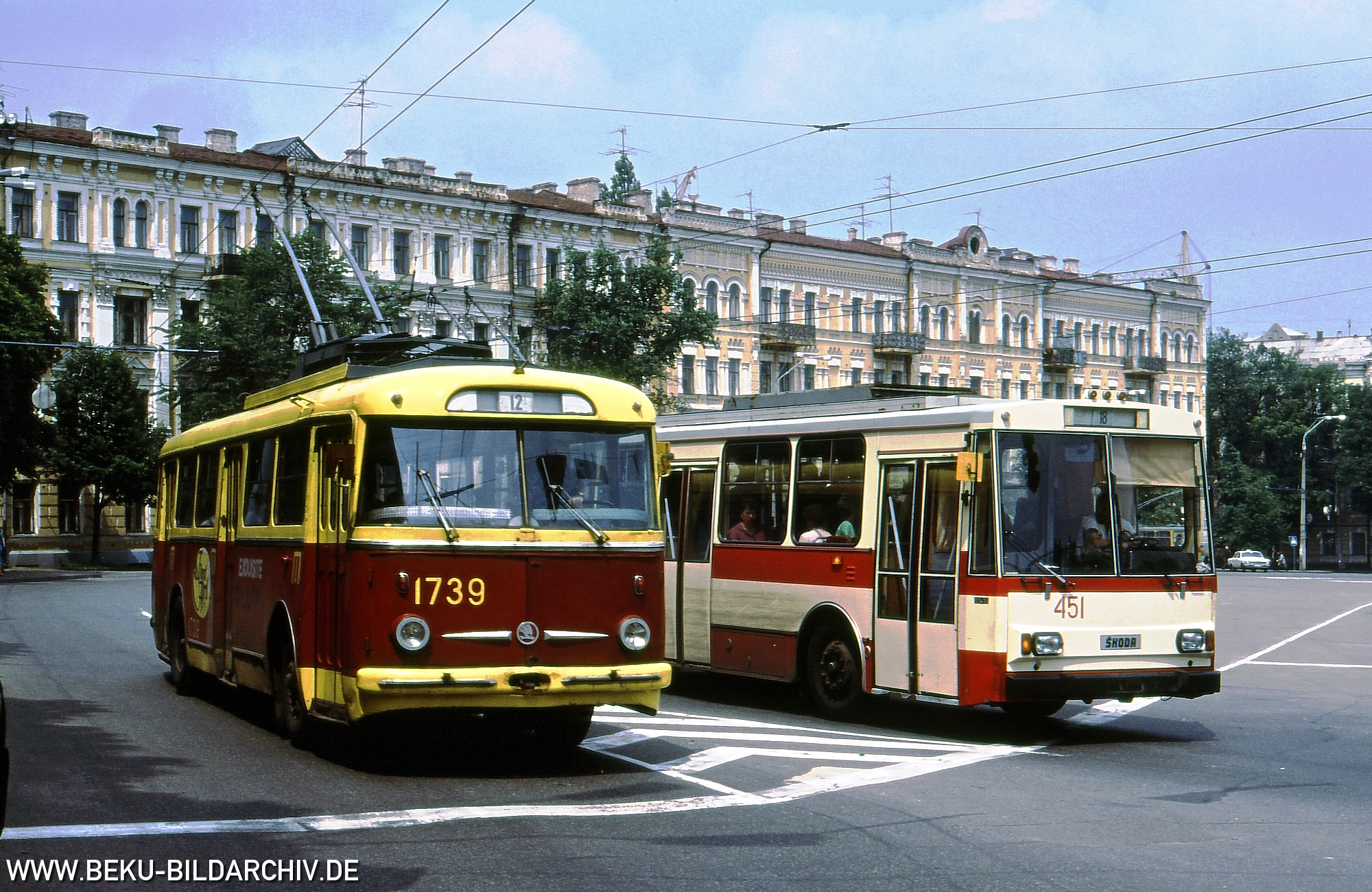 https://www.beku-bildarchiv.de/forum/ukr/Kiew-Gruppe-15061992-Sophienplatz-92132023-4800.jpg